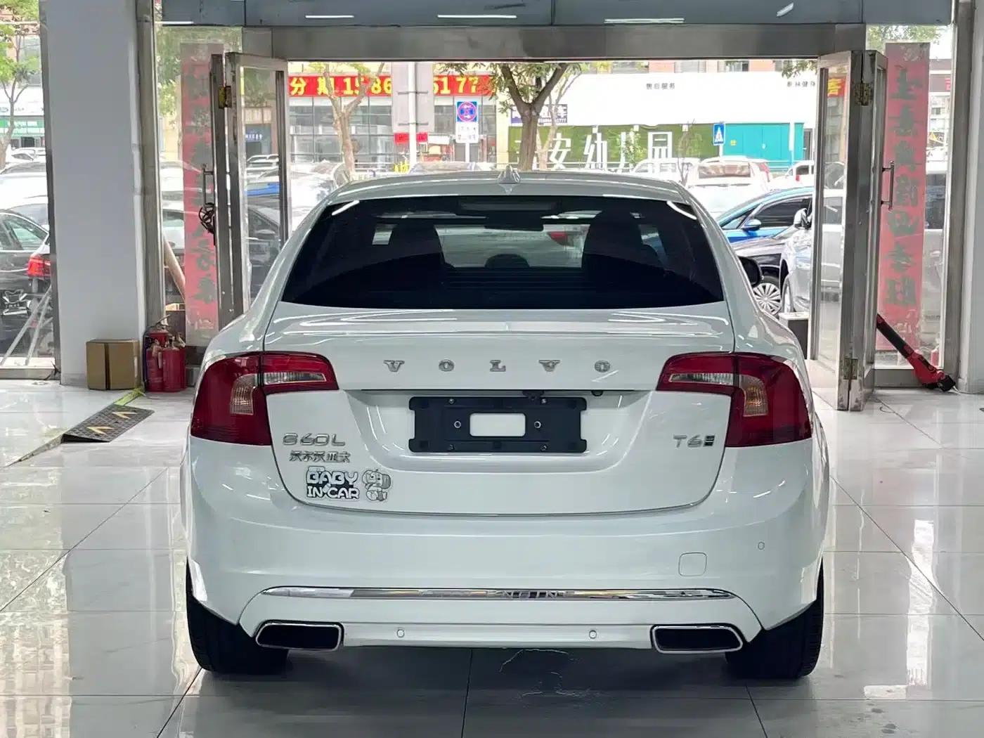 2018 Volvo S60 Plug-in Hybrid, S60L E-Drive Hybrid T6 Entry Edition — миниатюра 4