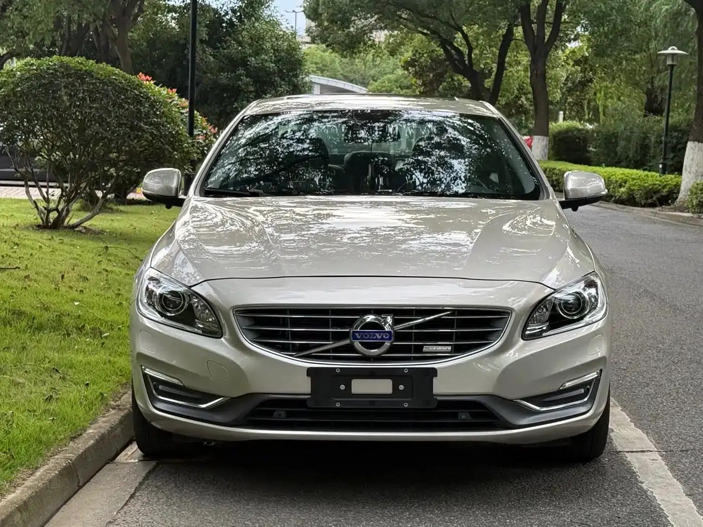 2015 Volvo S60 Plug-in Hybrid, S60L E-Drive Hybrid T6 Smart Edition — миниатюра 2
