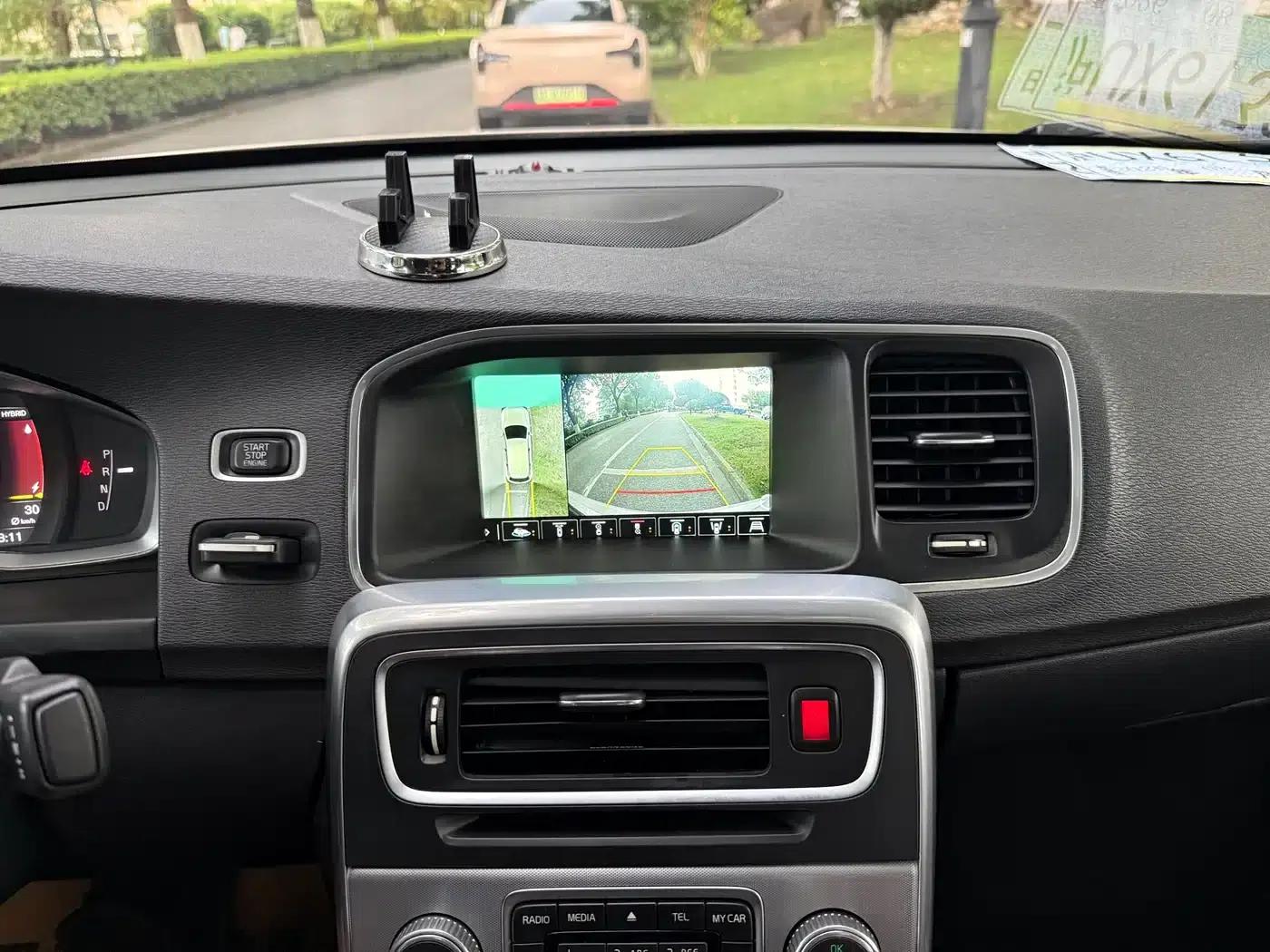 2015 Volvo S60 Plug-in Hybrid, S60L E-Drive Hybrid T6 Smart Edition — миниатюра 22