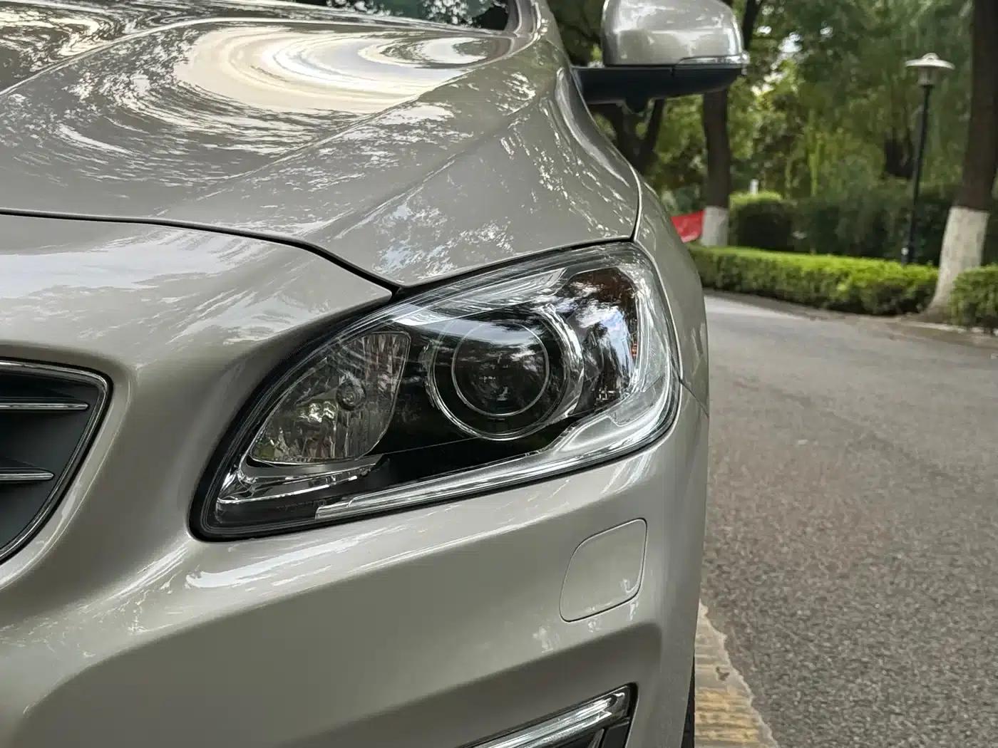 2015 Volvo S60 Plug-in Hybrid, S60L E-Drive Hybrid T6 Smart Edition — миниатюра 7