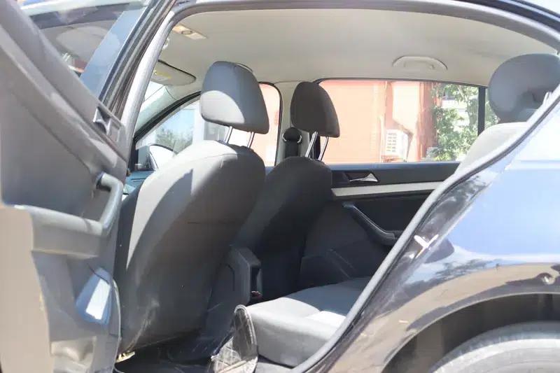 2017 Volkswagen Lavida 1.6L Automatic Fashion Edition — миниатюра 9