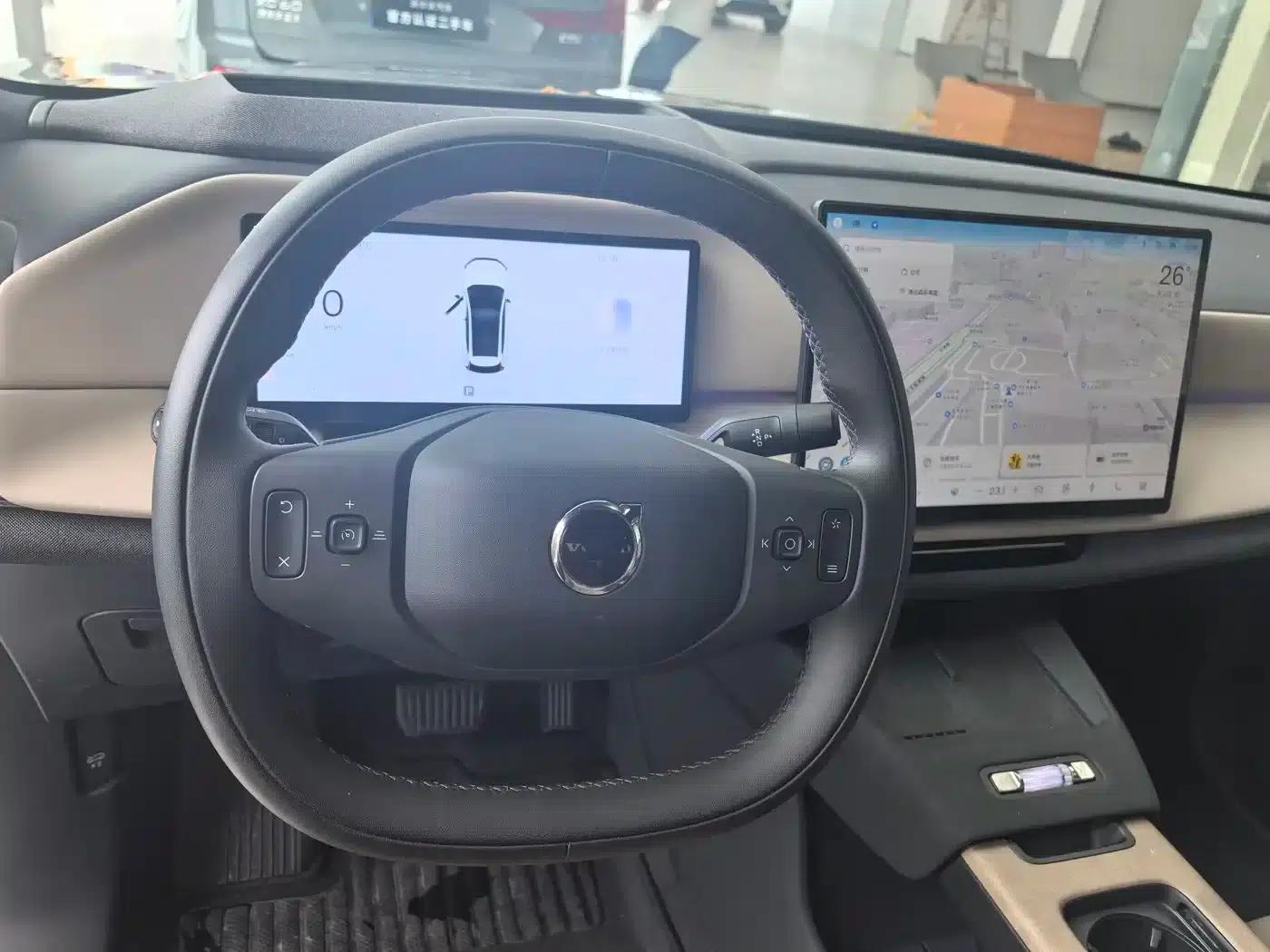 2026 Volvo XC70 Plug-in Hybrid, All-Wheel Drive, Ultra Range — миниатюра 8