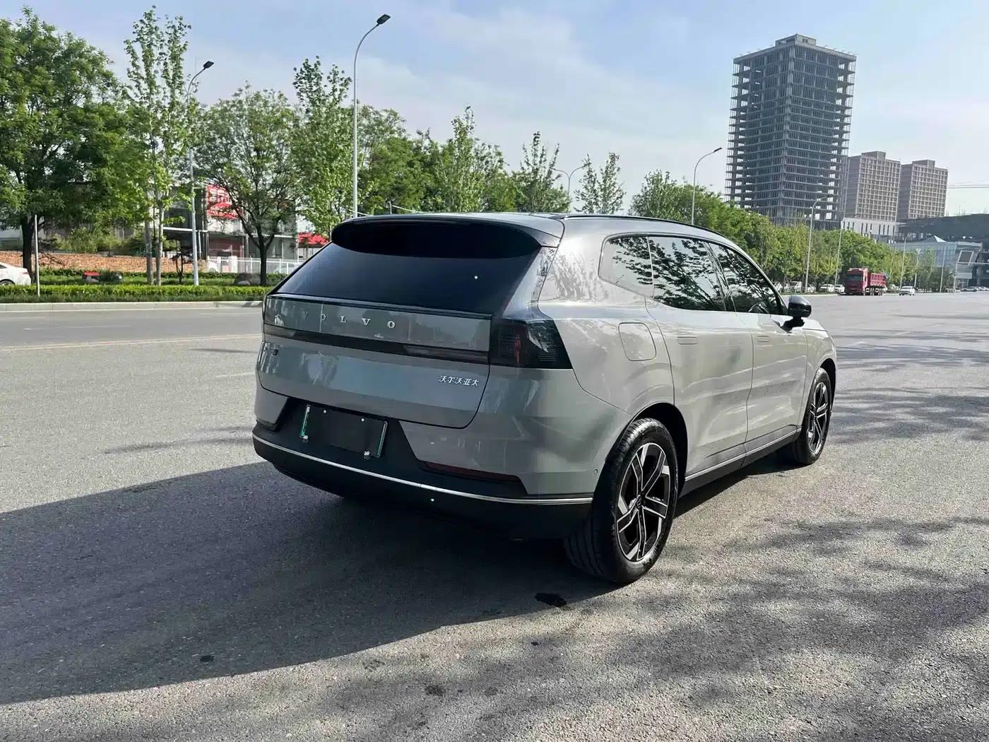 2026 Volvo XC70 Plug-in Hybrid, All-Wheel Drive, Long Range Core — миниатюра 20