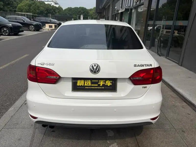 2014 Volkswagen Sagitar Facelift 1.4TSI Automatic Luxury — миниатюра 5