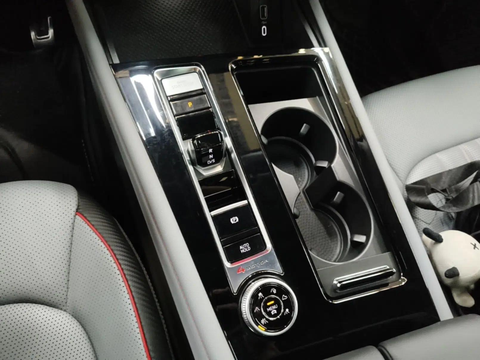 Volkswagen Teramont X 2023 530 V6 Four-Wheel Drive Prestige Luxury Edition — миниатюра 16