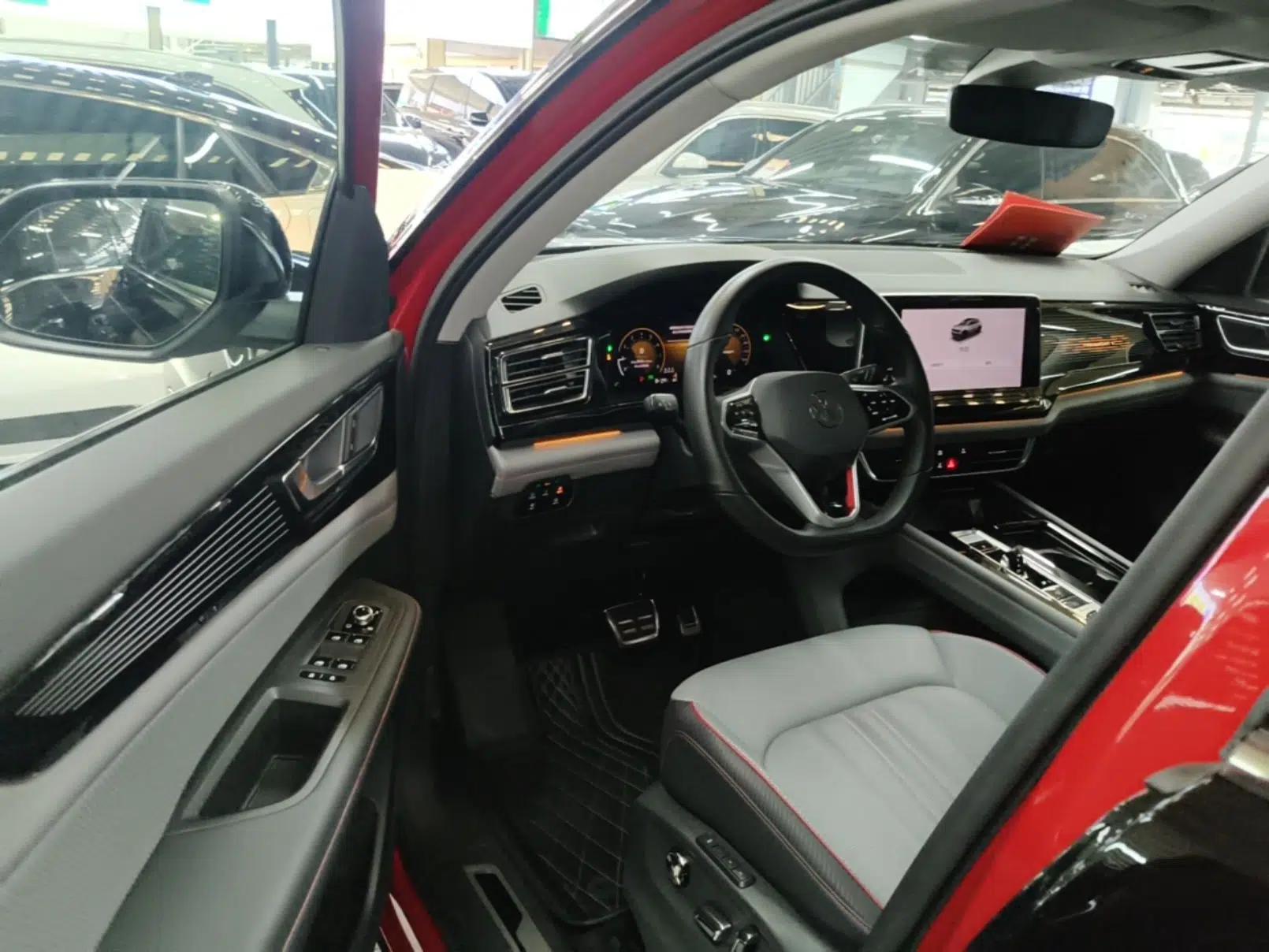 Volkswagen Teramont X 2023 530 V6 Four-Wheel Drive Prestige Luxury Edition — миниатюра 18