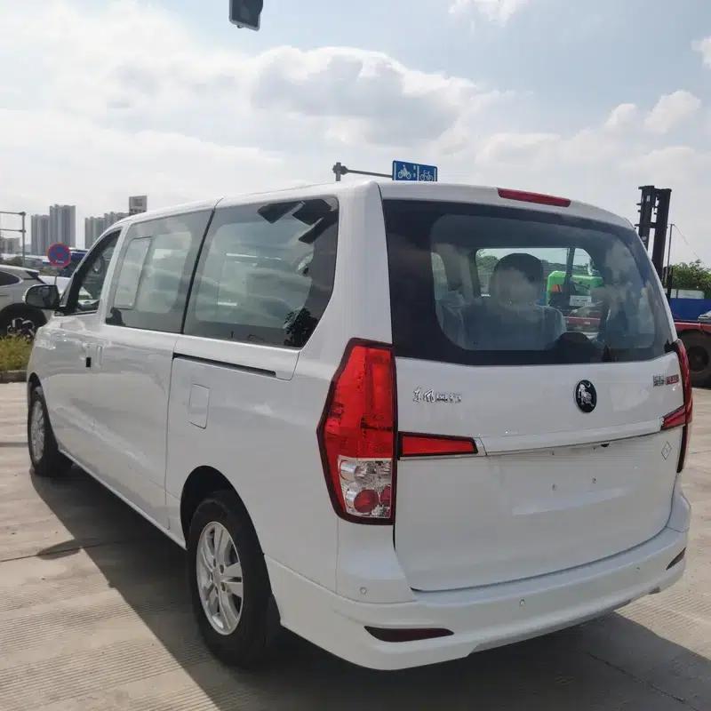 Lingzhi PLUS 2024 2.0L CNG Manual Deluxe 7-Seater — миниатюра 4