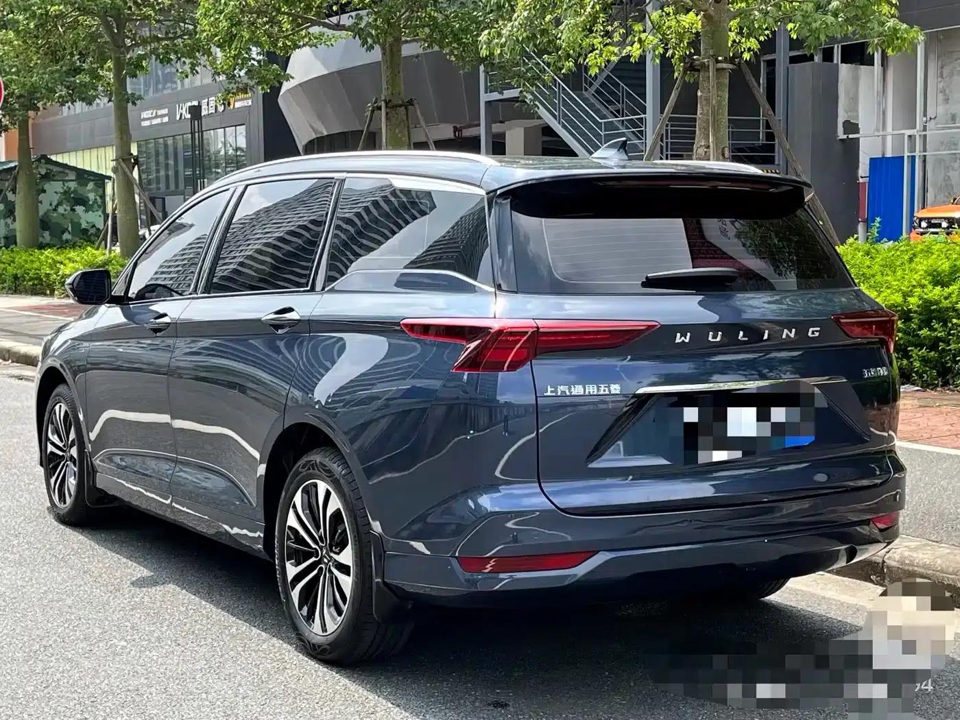 Wuling Capgemini 2020 1.5T CVT Flagship Edition — миниатюра 3