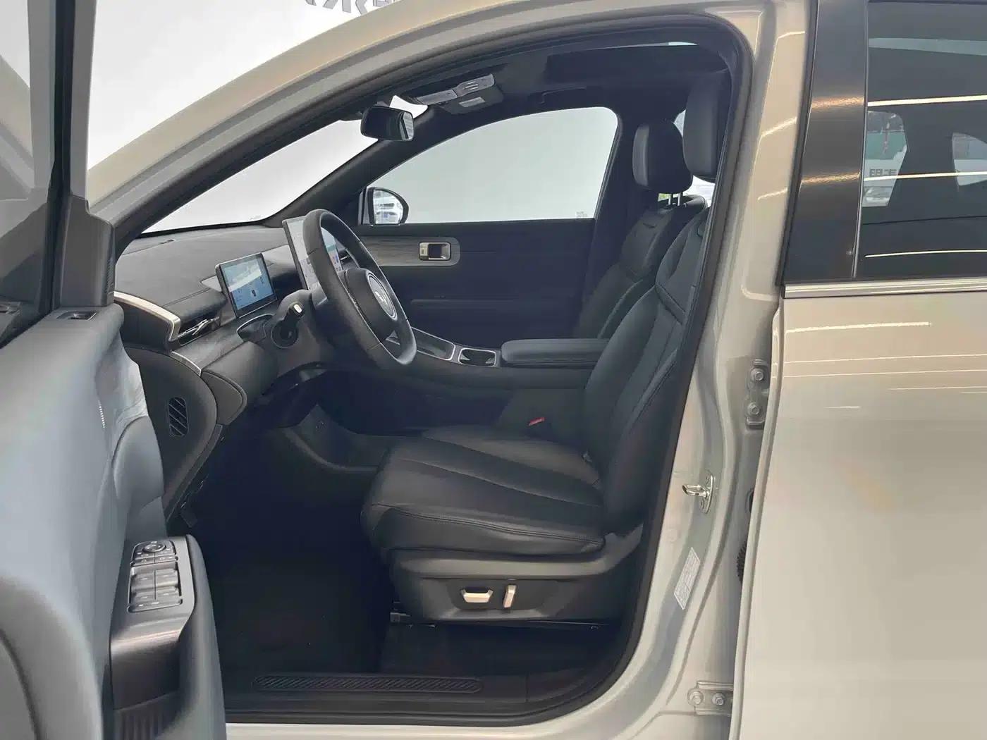 Wuling Xingguang S 2024 Model 130km Flagship Edition — миниатюра 8