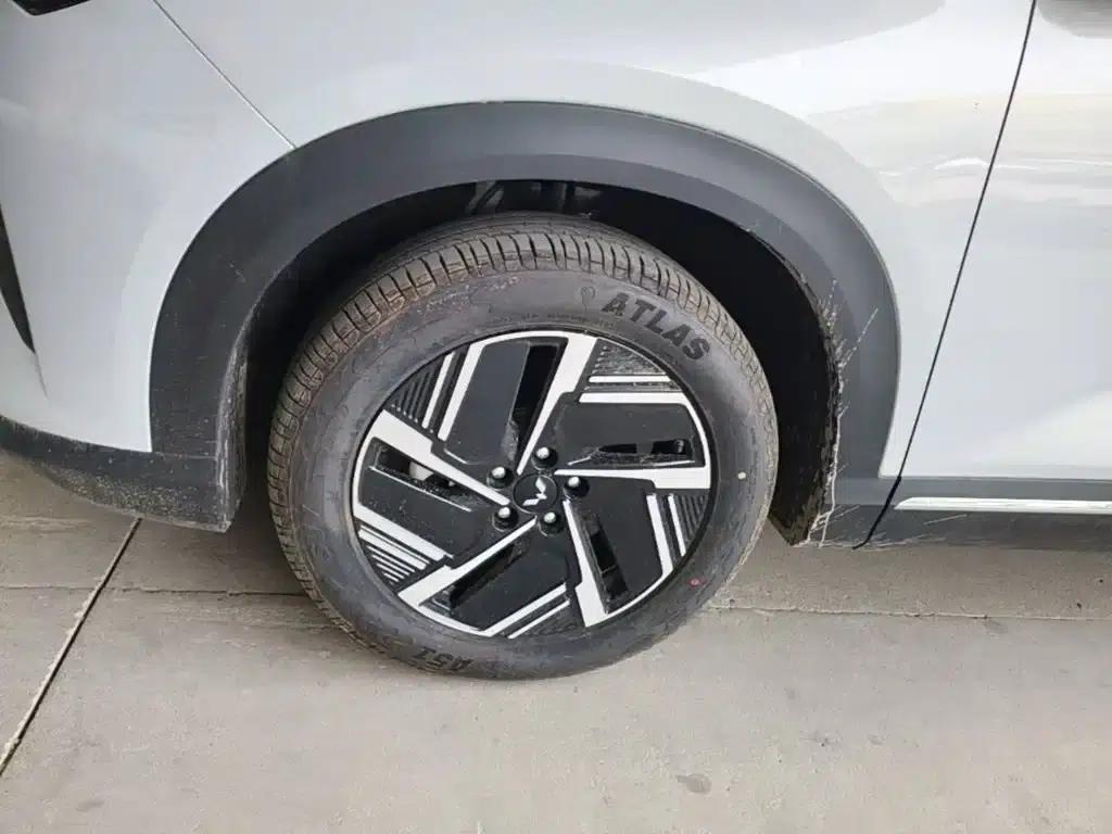Wuling Xingguang S 2024 Model 130km Flagship Edition — миниатюра 23