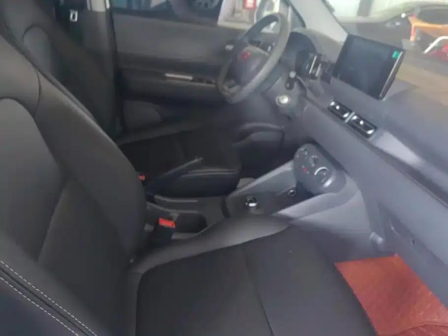 Wuling Hongguang New Energy 2025 Range-Extended Hybrid 50km Comfort Model — миниатюра 8