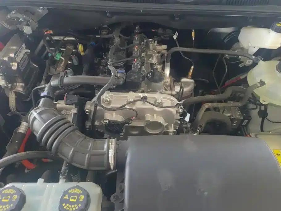 Wuling Hongguang New Energy 2025 Range-Extended Hybrid 50km Comfort Model — миниатюра 10
