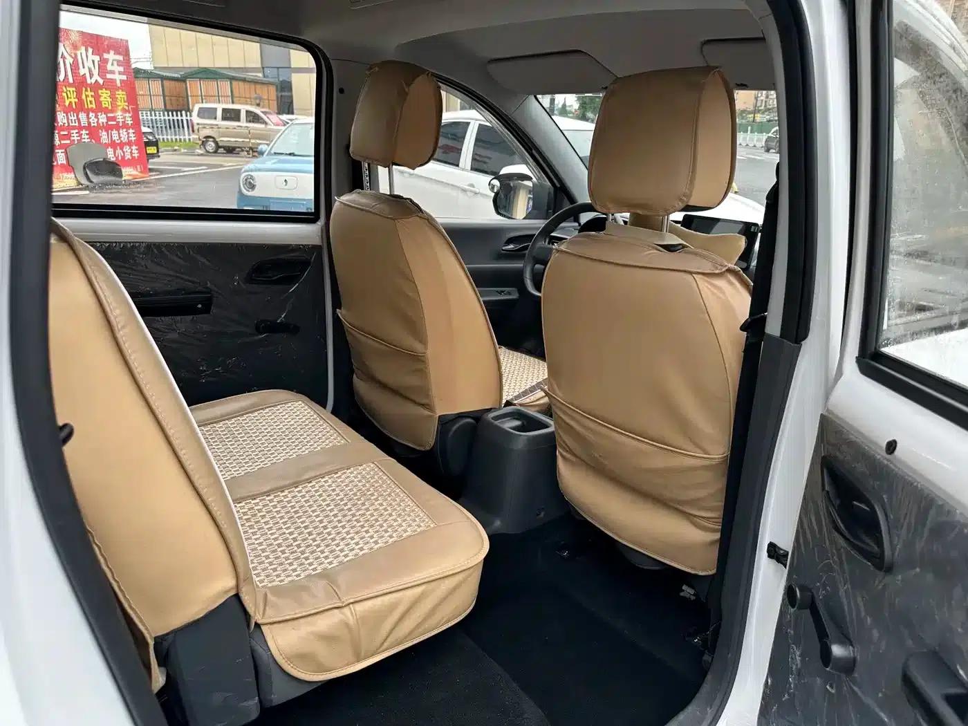 Wuling Hongguang New Energy 2024 Pure Electric Version 300KM Standard Edition — миниатюра 12
