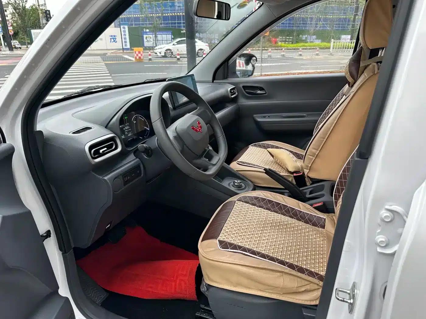 Wuling Hongguang New Energy 2024 Pure Electric Version 300KM Standard Edition — миниатюра 7