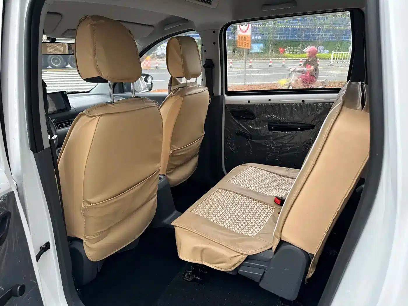 Wuling Hongguang New Energy 2024 Pure Electric Version 300KM Standard Edition — миниатюра 8