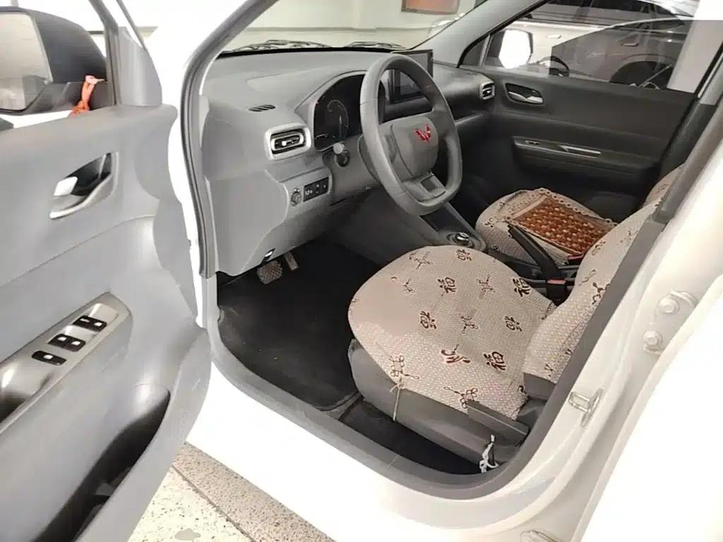 Wuling Hongguang New Energy 2025 Range-Extended Hybrid 50km Comfort Model — миниатюра 16