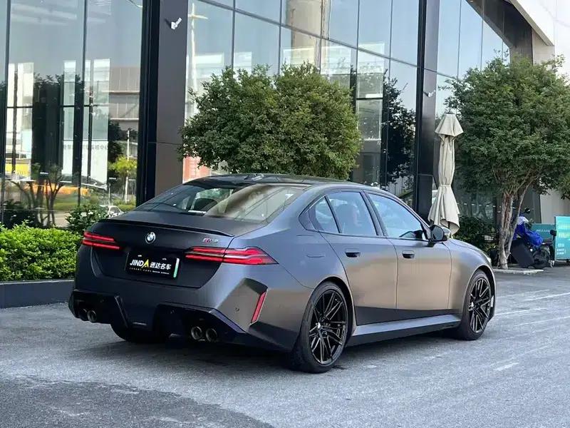 BMW M5 PHEV 2025 Model M5 — миниатюра 2