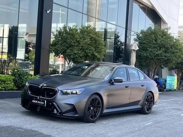BMW M5 PHEV 2025 Model M5