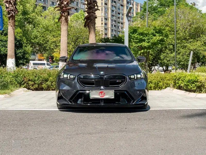 BMW M5 PHEV 2025 Model M5 — миниатюра 2