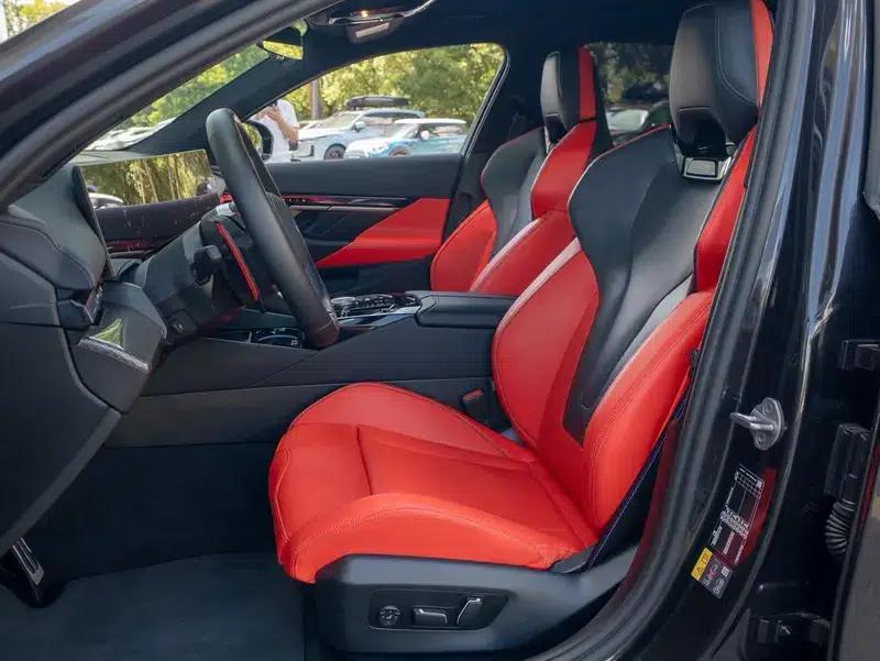 BMW M5 PHEV 2025 Model M5 — миниатюра 12