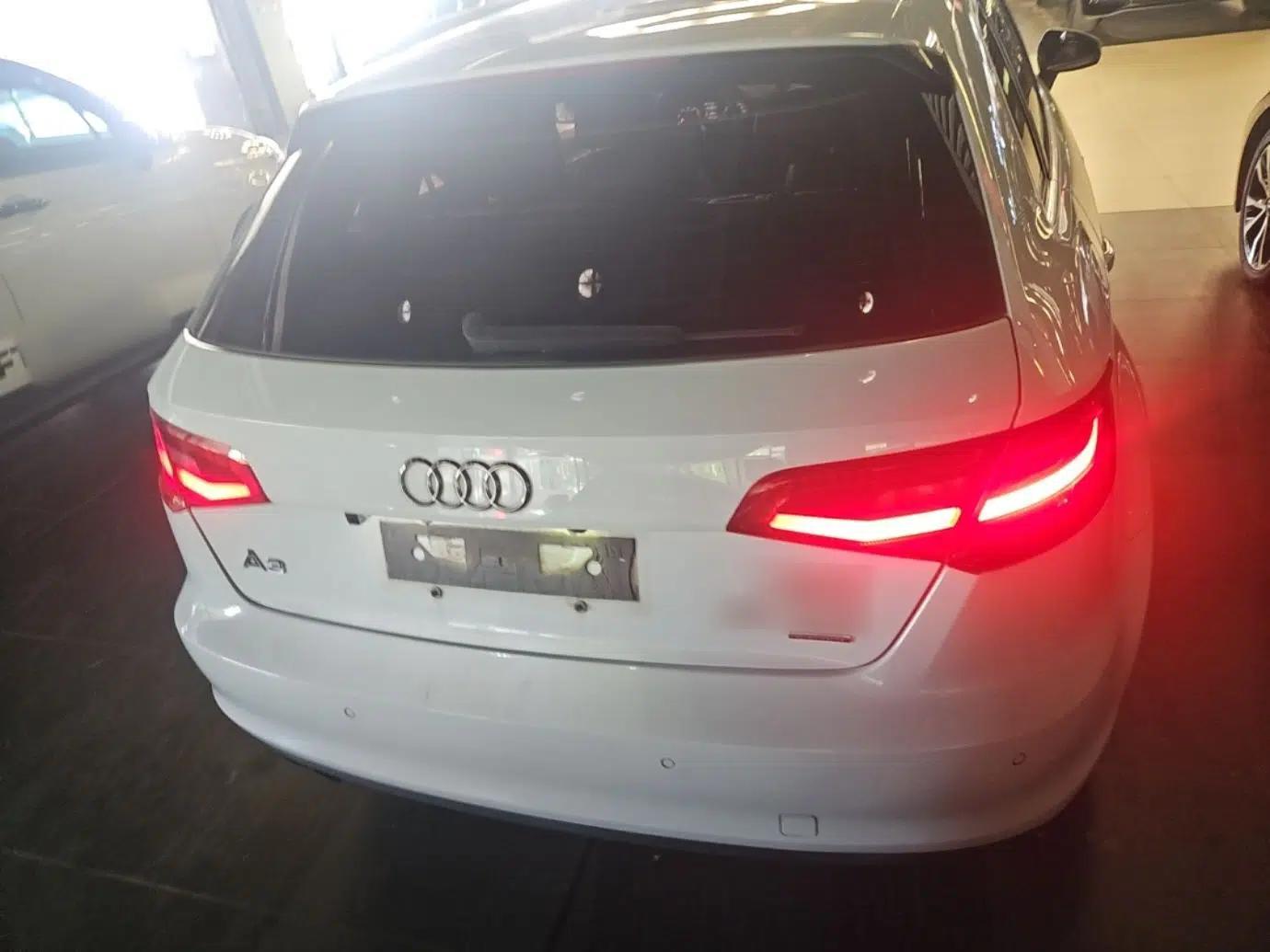 Audi A3 2014 Sportback 35 TFSI Automatic Style Edition — миниатюра 5