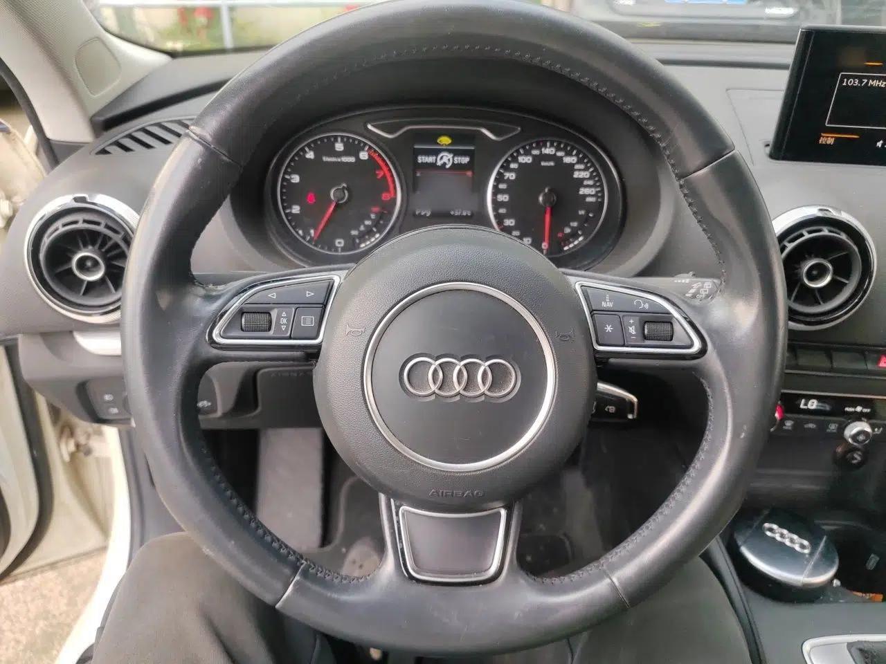 Audi A3 2014 Sportback 40 TFSI S line Comfort Model — миниатюра 7