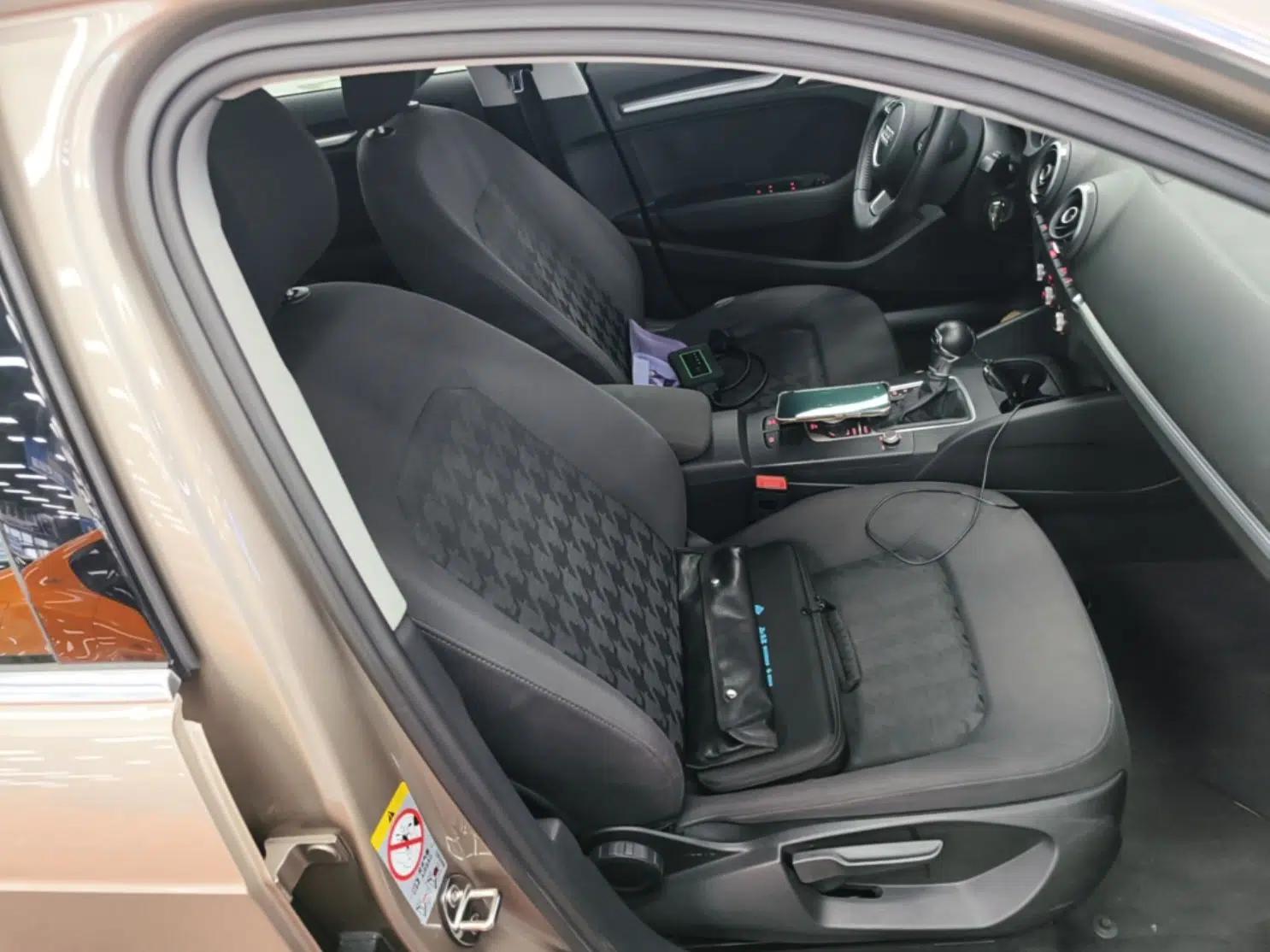 Audi A3 2015 Sportback 35 TFSI Millionth Anniversary Intelligent Leading Model — миниатюра 19