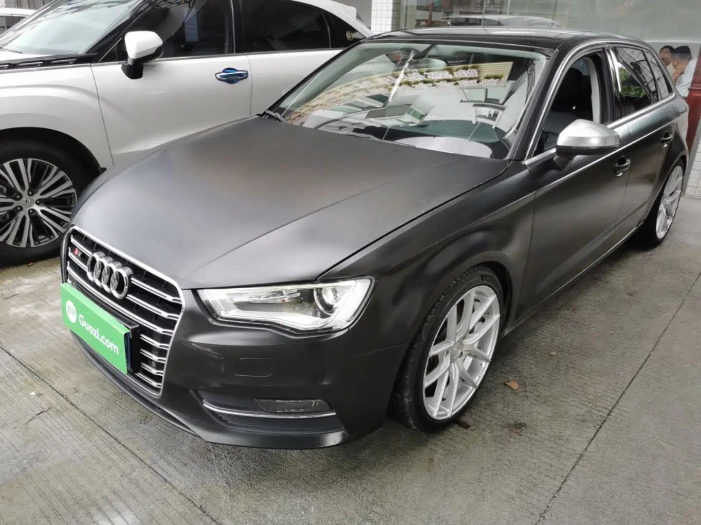 Audi A3 2014 Sportback 35 TFSI Automatic Comfort Model — миниатюра 1