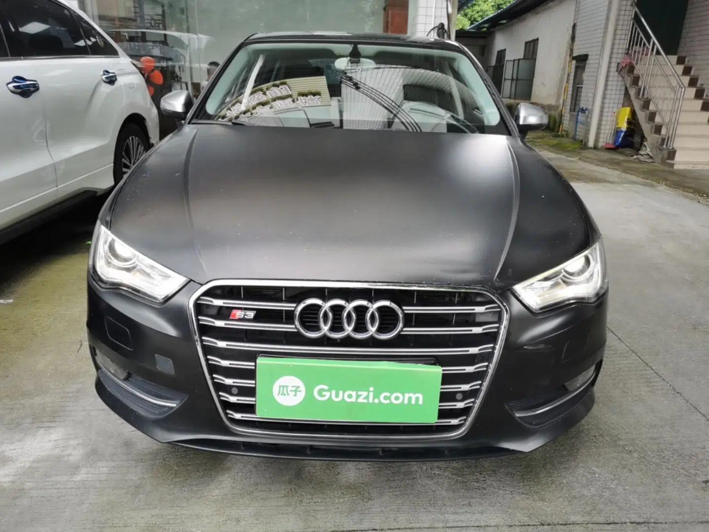 Audi A3 2014 Sportback 35 TFSI Automatic Comfort Model — миниатюра 2