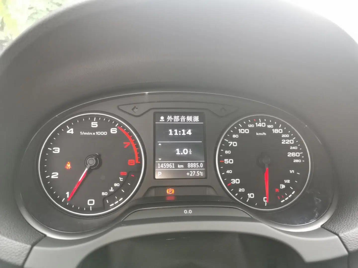 Audi A3 2014 Sportback 35 TFSI Automatic Comfort Model — миниатюра 19