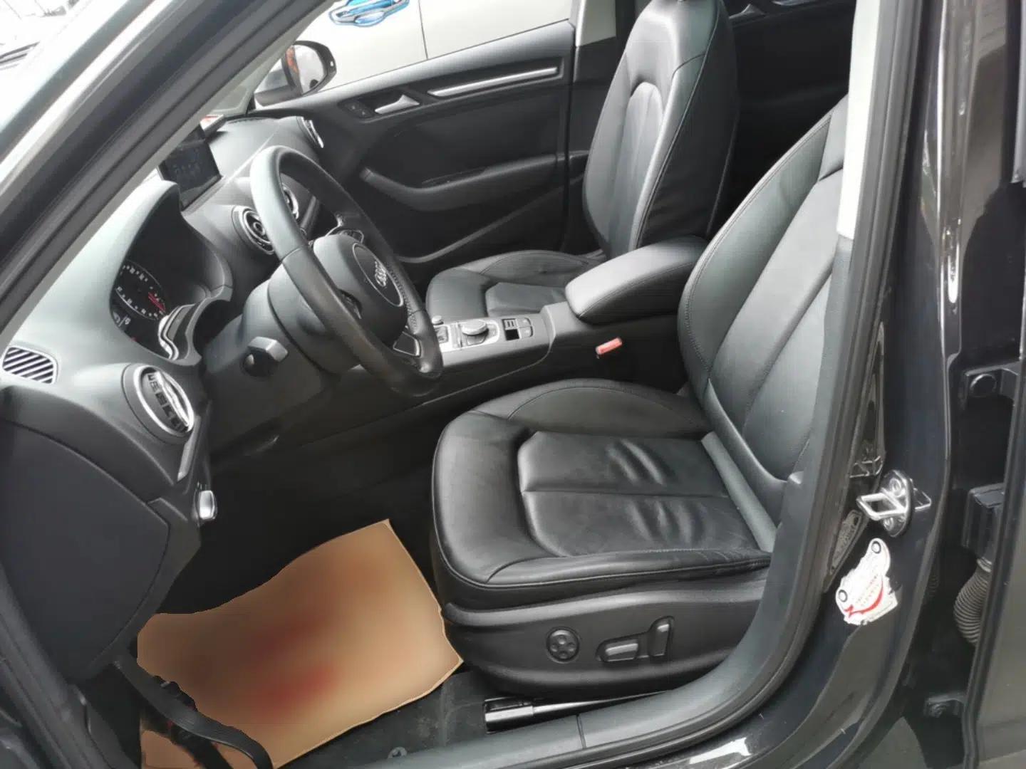 Audi A3 2014 Sportback 35 TFSI Automatic Comfort Model — миниатюра 22