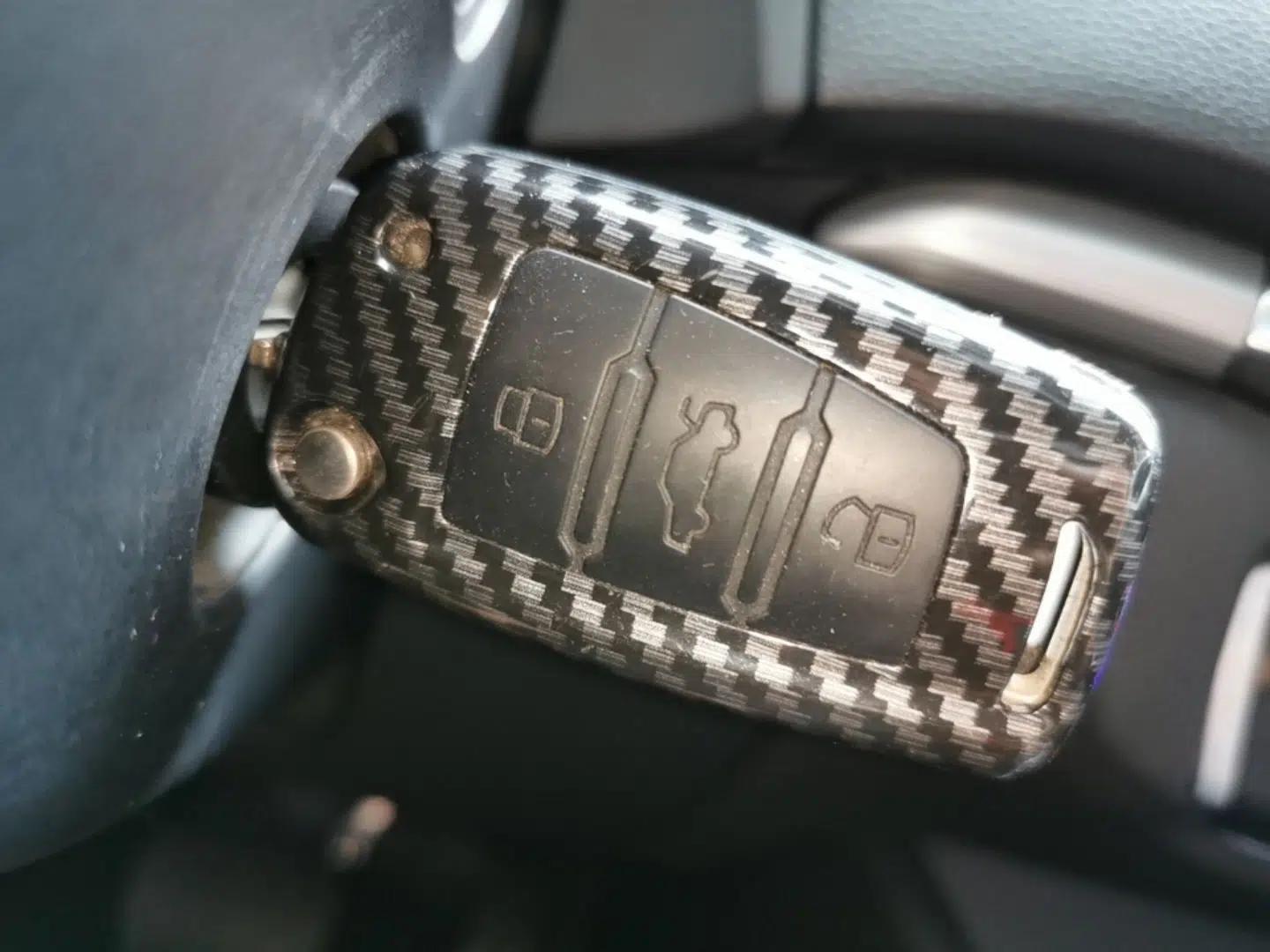 Audi A3 2014 Sportback 35 TFSI Automatic Comfort Model — миниатюра 28