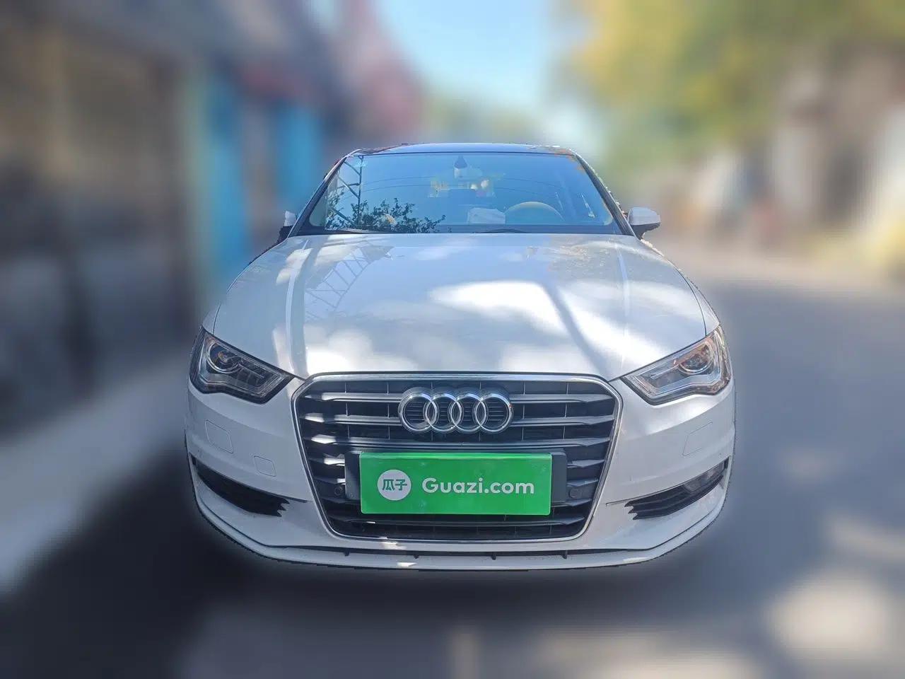 Audi A3 2014 Limousine 35 TFSI Automatic Comfort Model — миниатюра 2