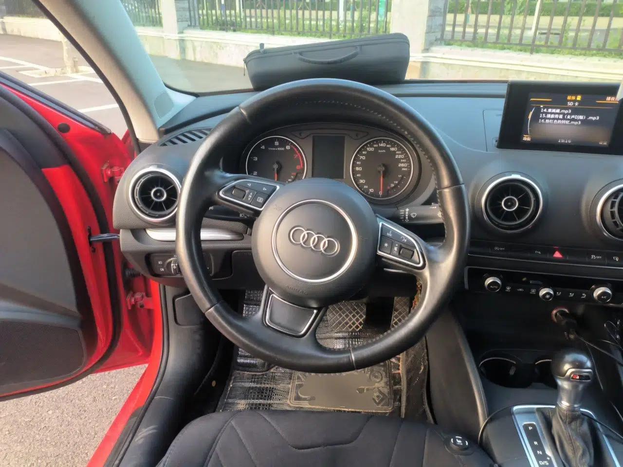 Audi A3 2015 Limousine 35 TFSI Millionth Anniversary Comfort Model — миниатюра 10