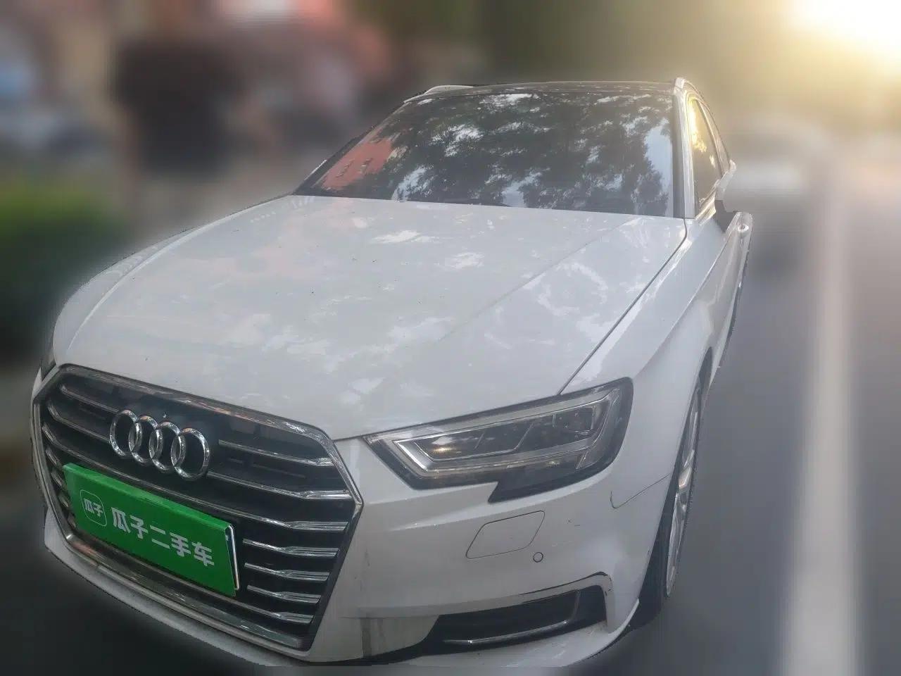 Audi A3 2018 30th Anniversary Edition Sportback 35 TFSI Style Model — миниатюра 1