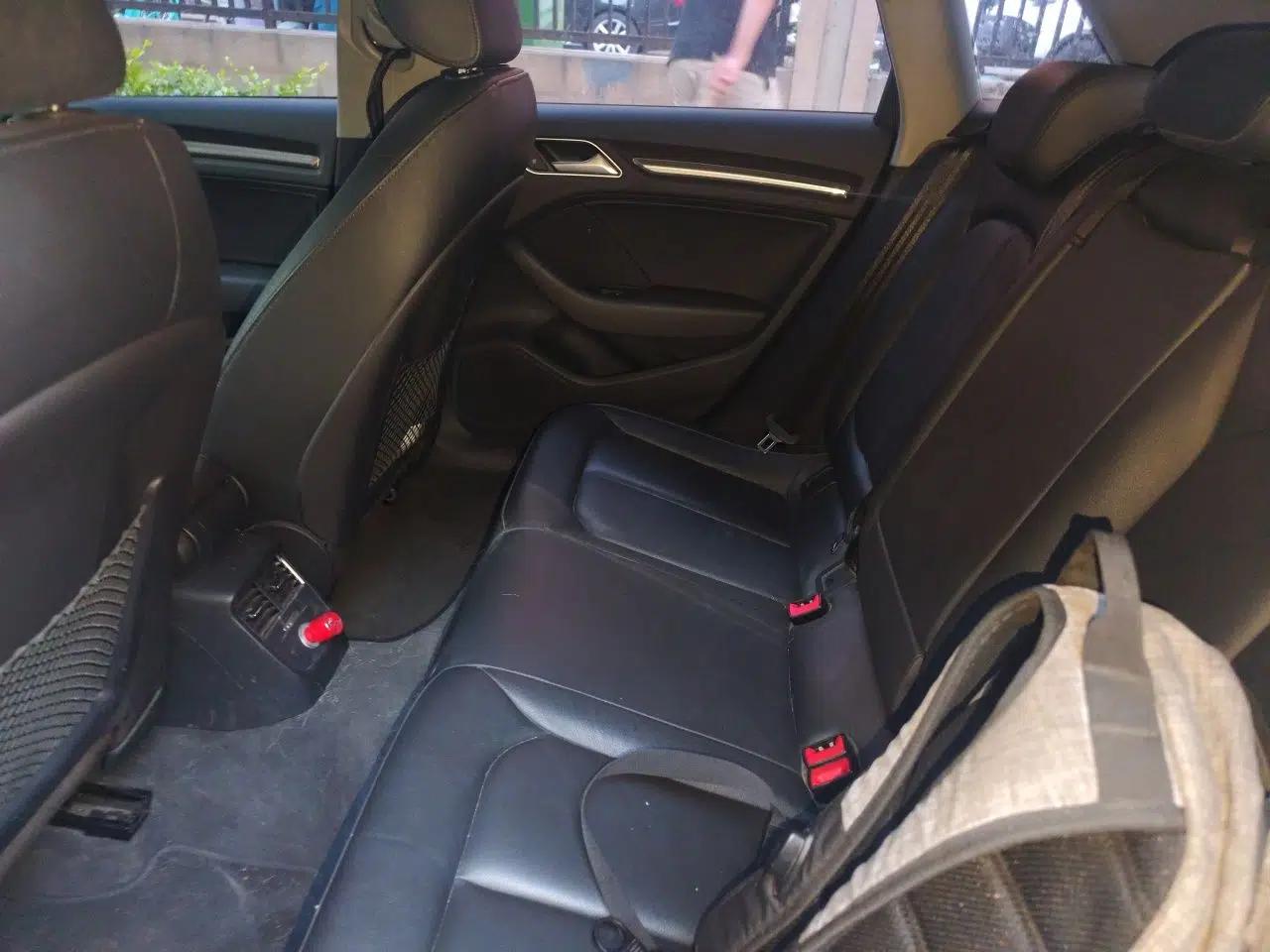 Audi A3 2018 30th Anniversary Edition Sportback 35 TFSI Style Model — миниатюра 17