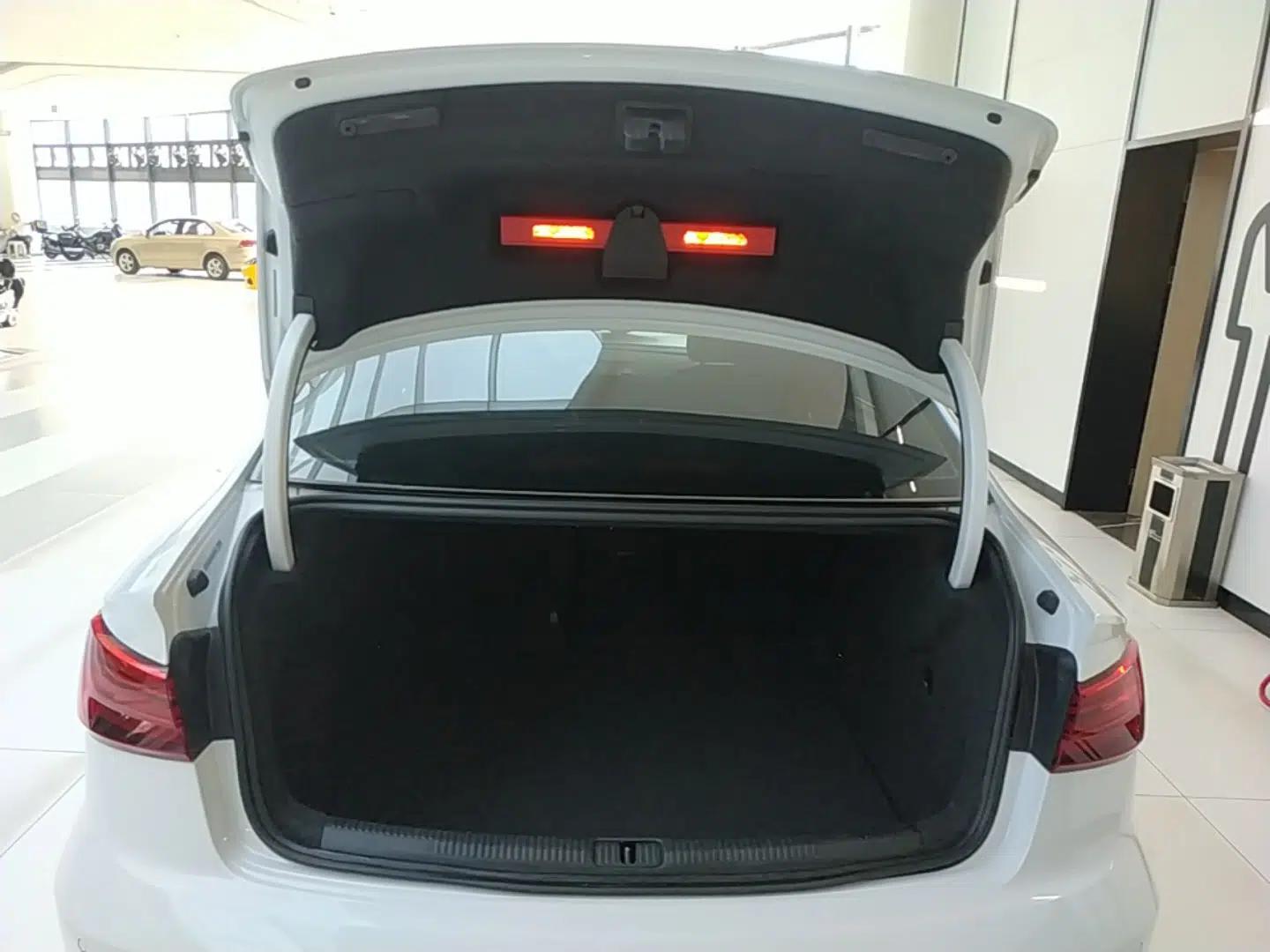Audi A3 2020 Restyled Limousine 35 TFSI Ambition Version China VI — миниатюра 22