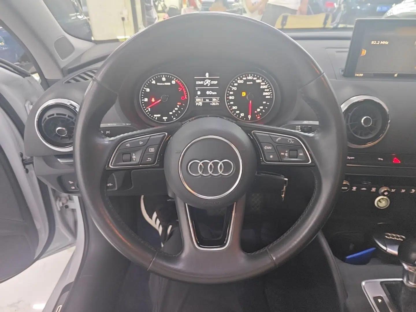 Audi A3 2019 Limousine 35 TFSI Fashion Edition China V standard — миниатюра 13