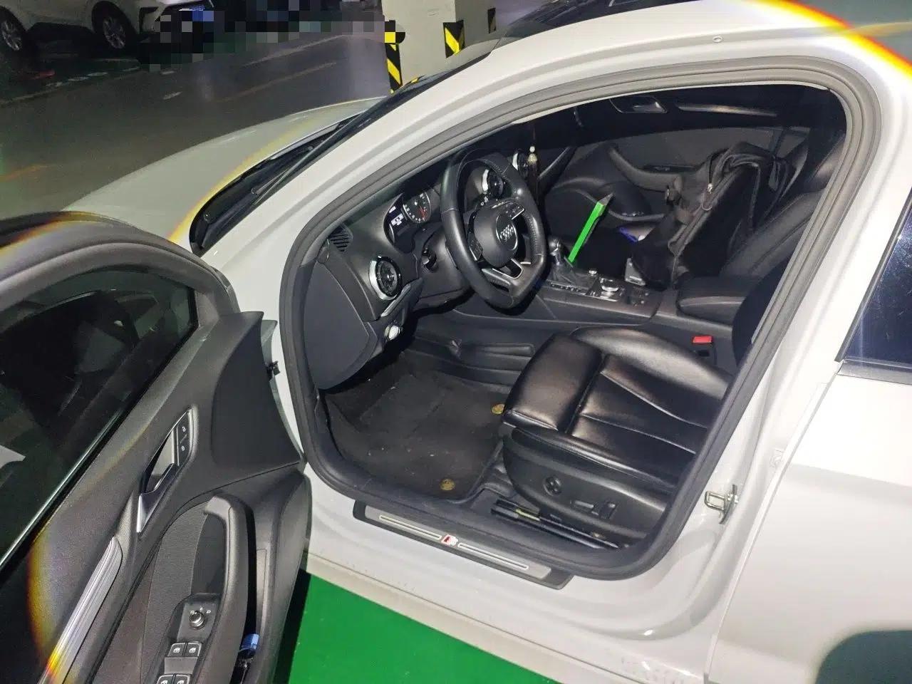 Audi A3 2018 30th Anniversary Edition Limousine 35 TFSI Sport Model — миниатюра 19
