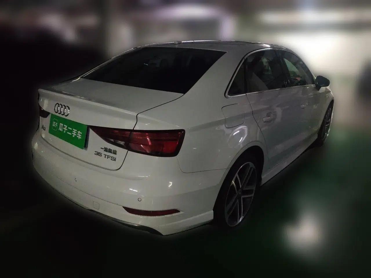 Audi A3 2018 30th Anniversary Edition Limousine 35 TFSI Sport Model — миниатюра 6
