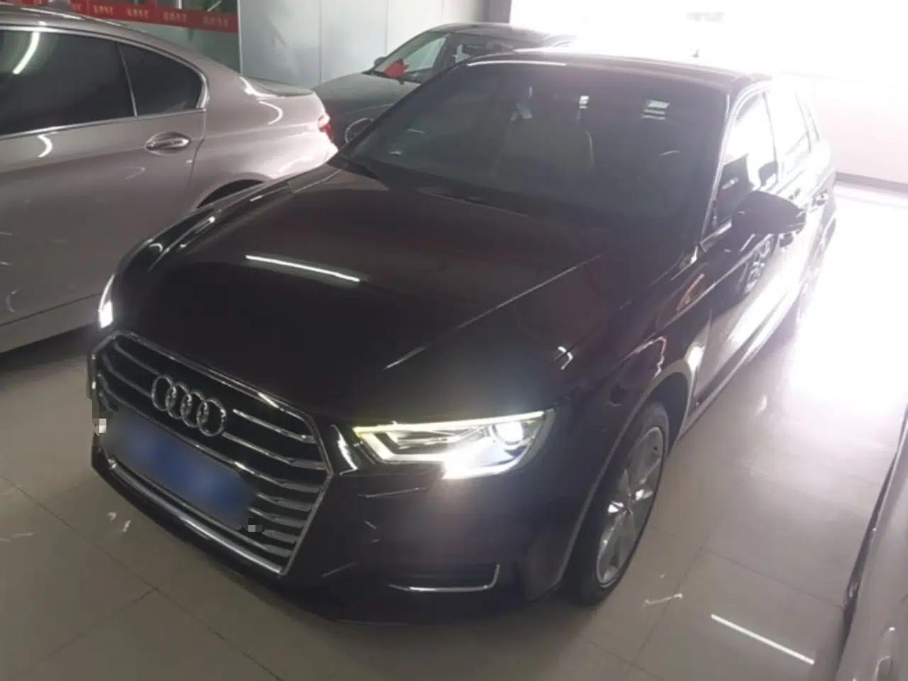 Audi A3 2019 Sportback 35 TFSI Ambition China V — миниатюра 1