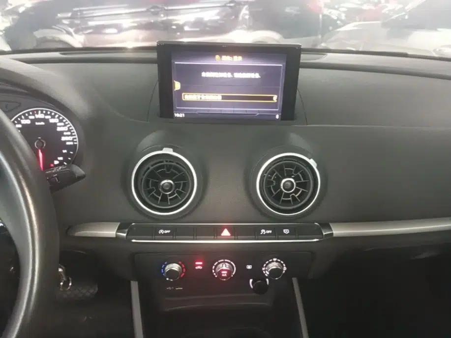 Audi A3 2019 Sportback 35 TFSI Ambition China V — миниатюра 20