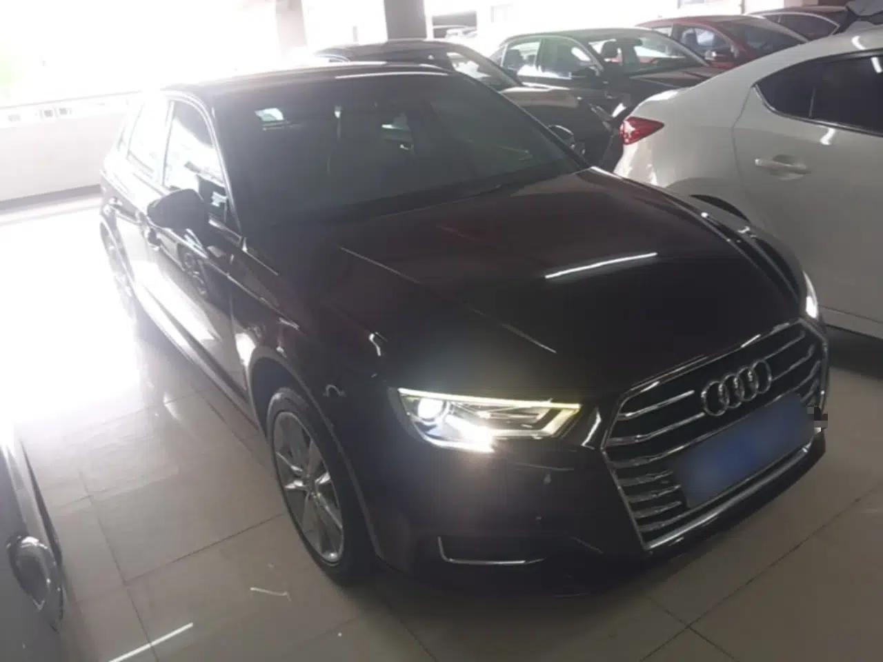 Audi A3 2019 Sportback 35 TFSI Ambition China V — миниатюра 3