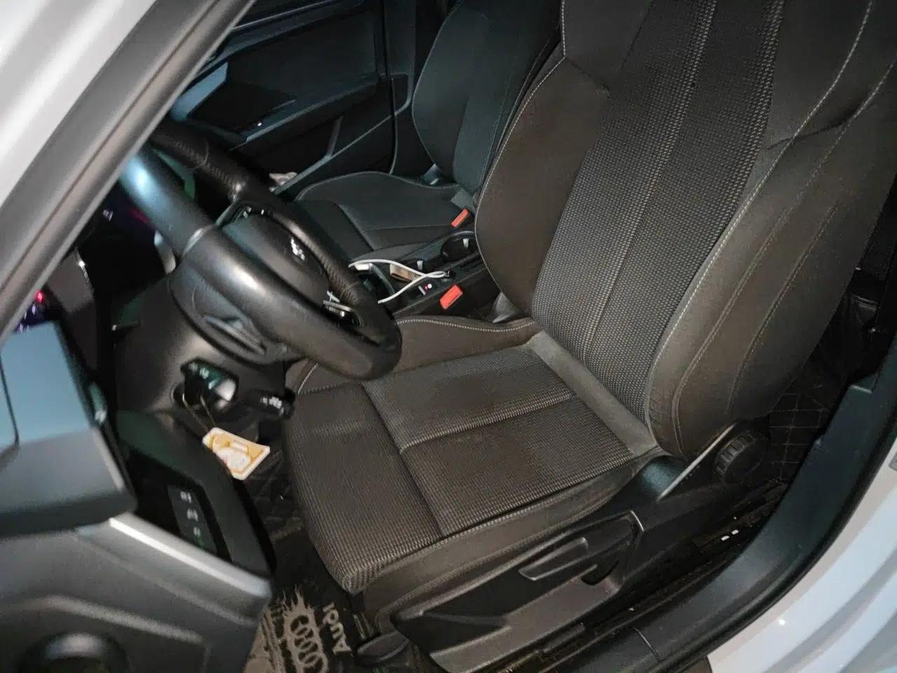 Audi A3 2021 Sportback 35 TFSI Advanced Sport Edition — миниатюра 15