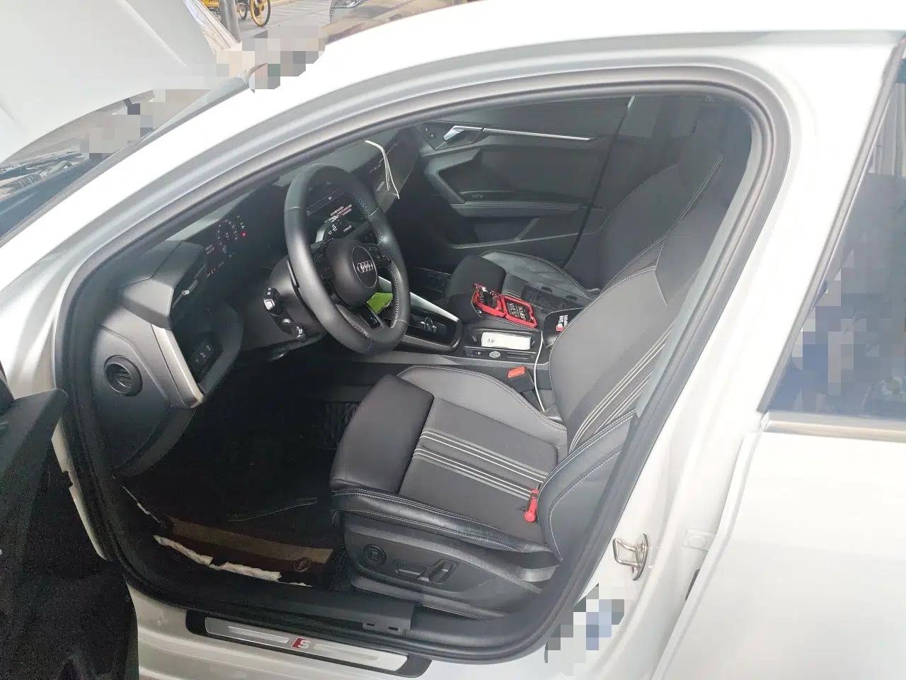 Audi A3 2021 Sportback 35 TFSI Fashionable Sports Model — миниатюра 15