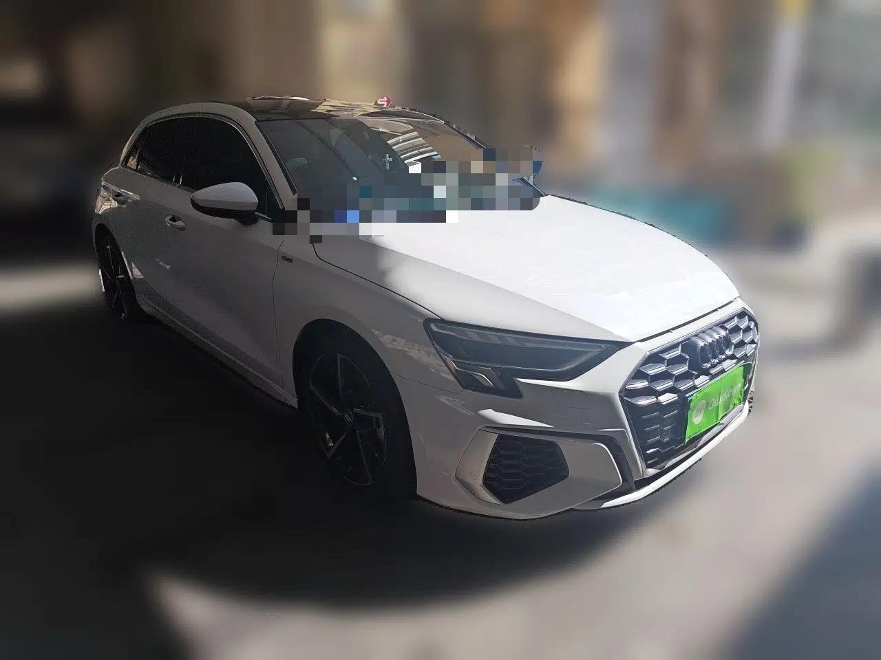 Audi A3 2021 Sportback 35 TFSI Fashionable Sports Model — миниатюра 3