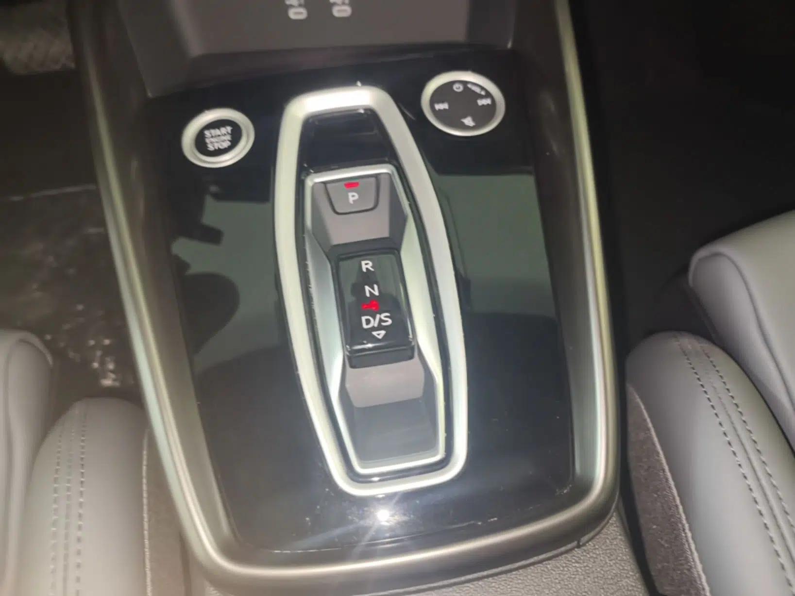 Audi A3 2025 Sportback 35TFSI Prestige Edition — миниатюра 16