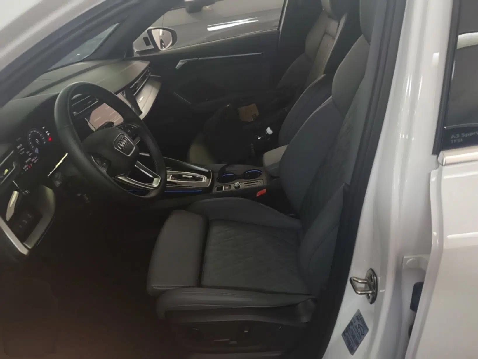 Audi A3 2025 Sportback 35TFSI Prestige Edition — миниатюра 17