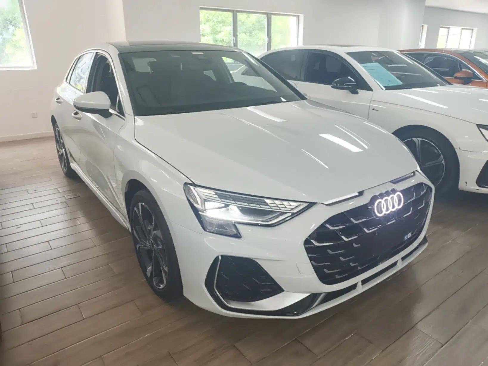 Audi A3 2025 Sportback 35TFSI Prestige Edition — миниатюра 3