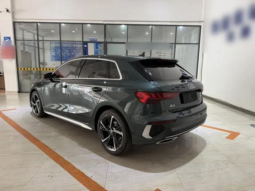 Audi A3 2024 Sportback 35 TFSI Fashionable Sports Model — миниатюра 5